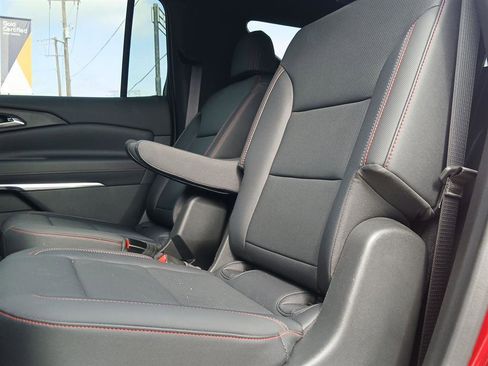 Used 2025 Chevrolet Traverse Z71 w/ Driver Confidence Package AWD/4WD image 14