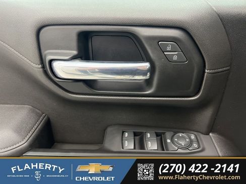 Used 2022 Chevrolet Silverado 1500 LT image 23