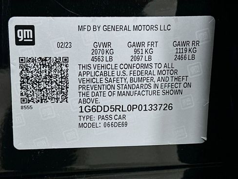 Used 2023 Cadillac CT4 V w/ Navigation Package image 33