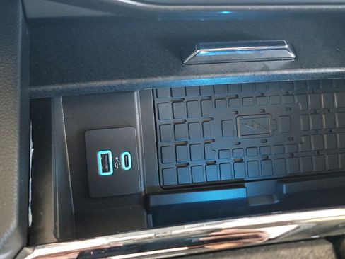 New 2024 Ford Expedition Limited image 21