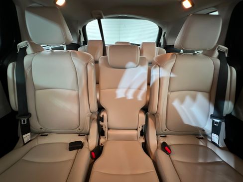 Used 2025 Honda Odyssey EX-L image 26