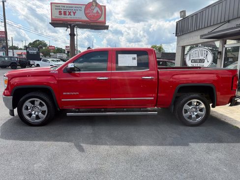 Used 2014 GMC Sierra 1500 SLT w/ SLT Crew Cab Value Package AWD/4WD image 3