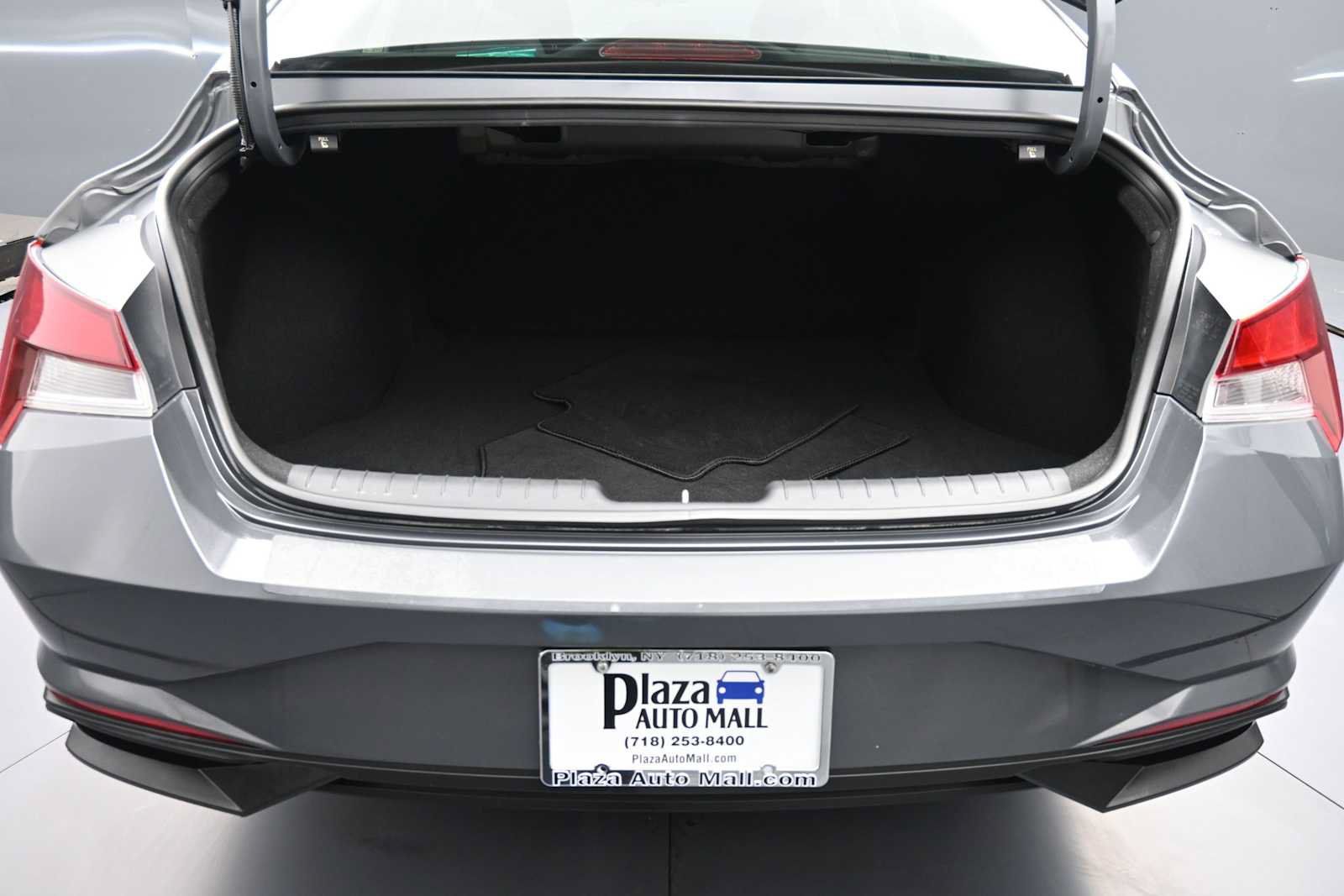 Certified 2023 Hyundai Elantra SEL FWD image 20
