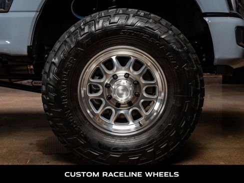 Used 2024 Ford F250 Platinum w/ Tremor Off-Road Package image 11