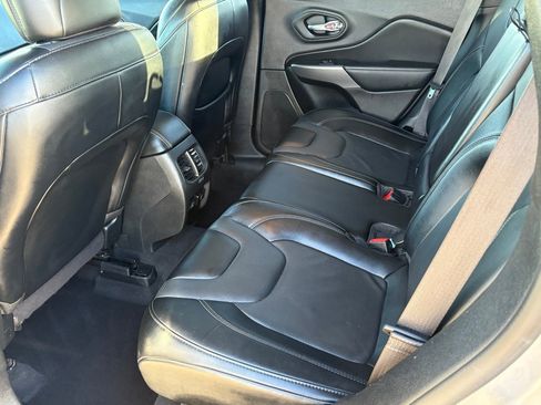 Used 2022 Jeep Cherokee Latitude Lux image 31