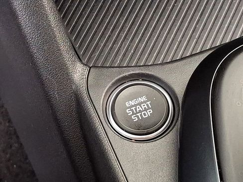 Used 2025 Kia K4 LX image 27