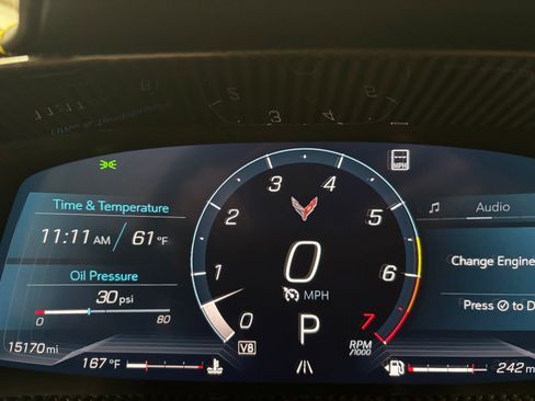 Used 2021 Chevrolet Corvette Stingray Premium Cpe w/ Z51 Performance Package RWD image 18
