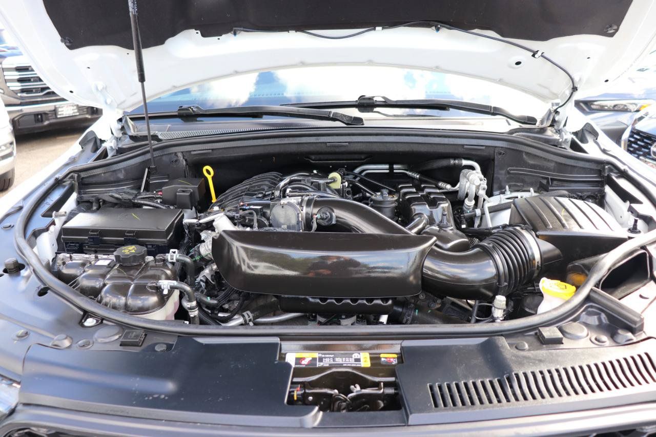 Used 2025 Dodge Durango GT AWD/4WD image 55