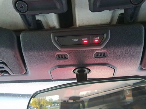 Used 2023 Jeep Gladiator Sport image 30