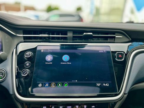 Used 2022 Chevrolet Bolt EUV Premier w/ Sun & Sound Package image 24