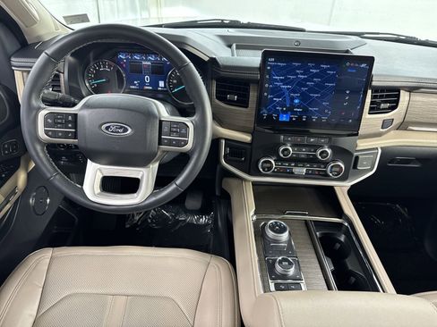 Used 2024 Ford Expedition Limited image 27