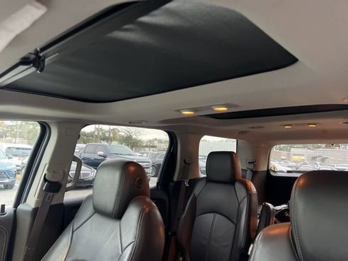 Used 2015 GMC Acadia SLT image 7