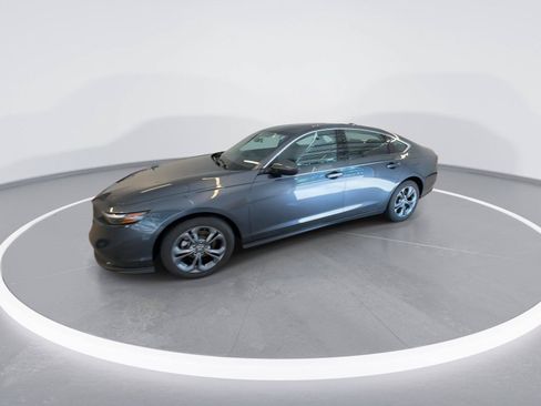 Used 2023 Honda Accord EX image 5