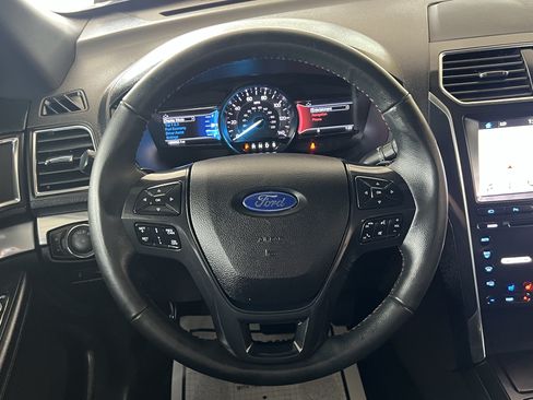 Used 2019 Ford Explorer Sport w/ Equipment Group 401A AWD/4WD image 38