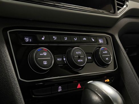 Used 2022 Volkswagen Atlas SE w/ Panoramic Sunroof Package image 21