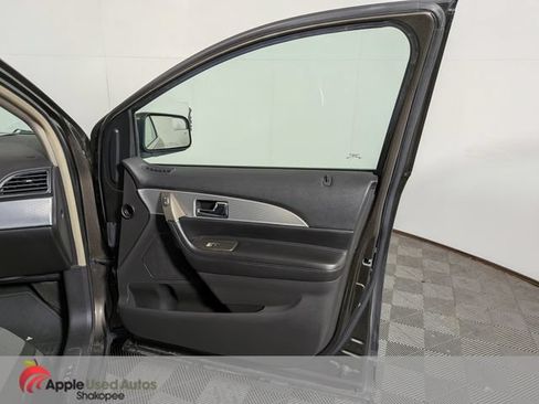 Used 2011 Lincoln MKX AWD w/ 101A Rapid Spec Order Code image 32