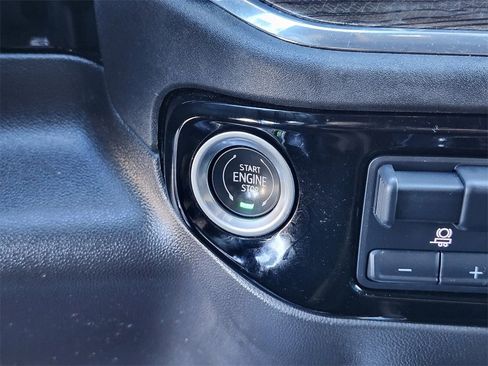 Used 2022 Chevrolet Silverado 1500 LT Trail Boss w/ LT Trail Boss Premium Package image 19