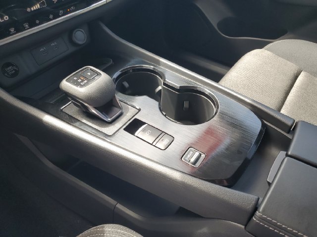 Certified 2026 Nissan Rogue SV FWD image 16
