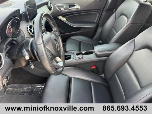 Used 2018 Mercedes-Benz GLA 250 image 11