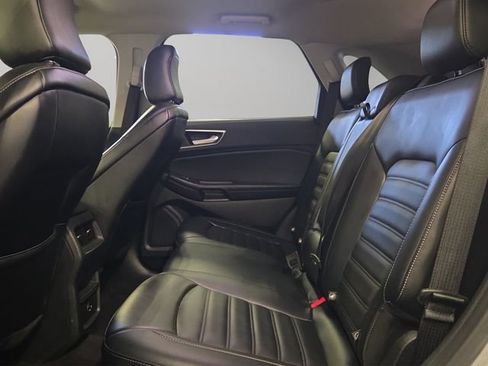 Used 2022 Ford Edge SEL image 15