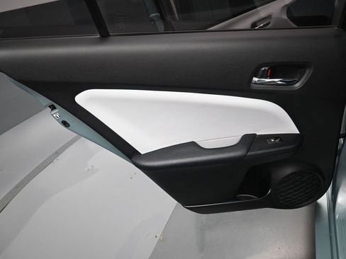 Used 2017 Toyota Prius Two w/ Carpet Mat Package FWD image 26
