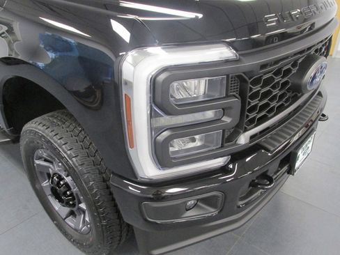 New 2024 Ford F250 XLT w/ XLT Premium Package AWD/4WD image 8
