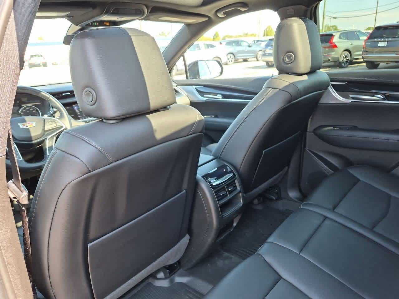 Used 2024 Cadillac XT5 Premium Luxury w/ LPO, Floor Liner Package AWD/4WD image 18