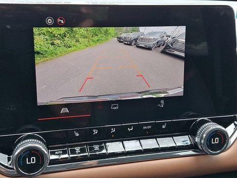 New 2026 GMC Canyon AT4 AWD/4WD image 13