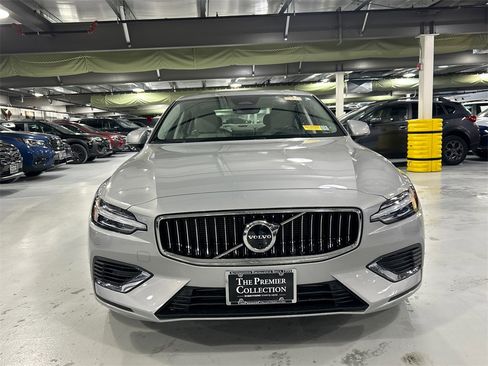 Certified 2023 Volvo S60 T8 Ultimate image 6