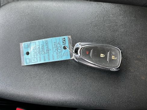 Used 2021 Chevrolet Equinox LT image 42