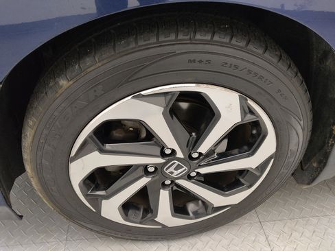 Used 2017 Honda Accord EX image 31