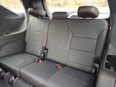 New 2026 Chevrolet Traverse RS image 17