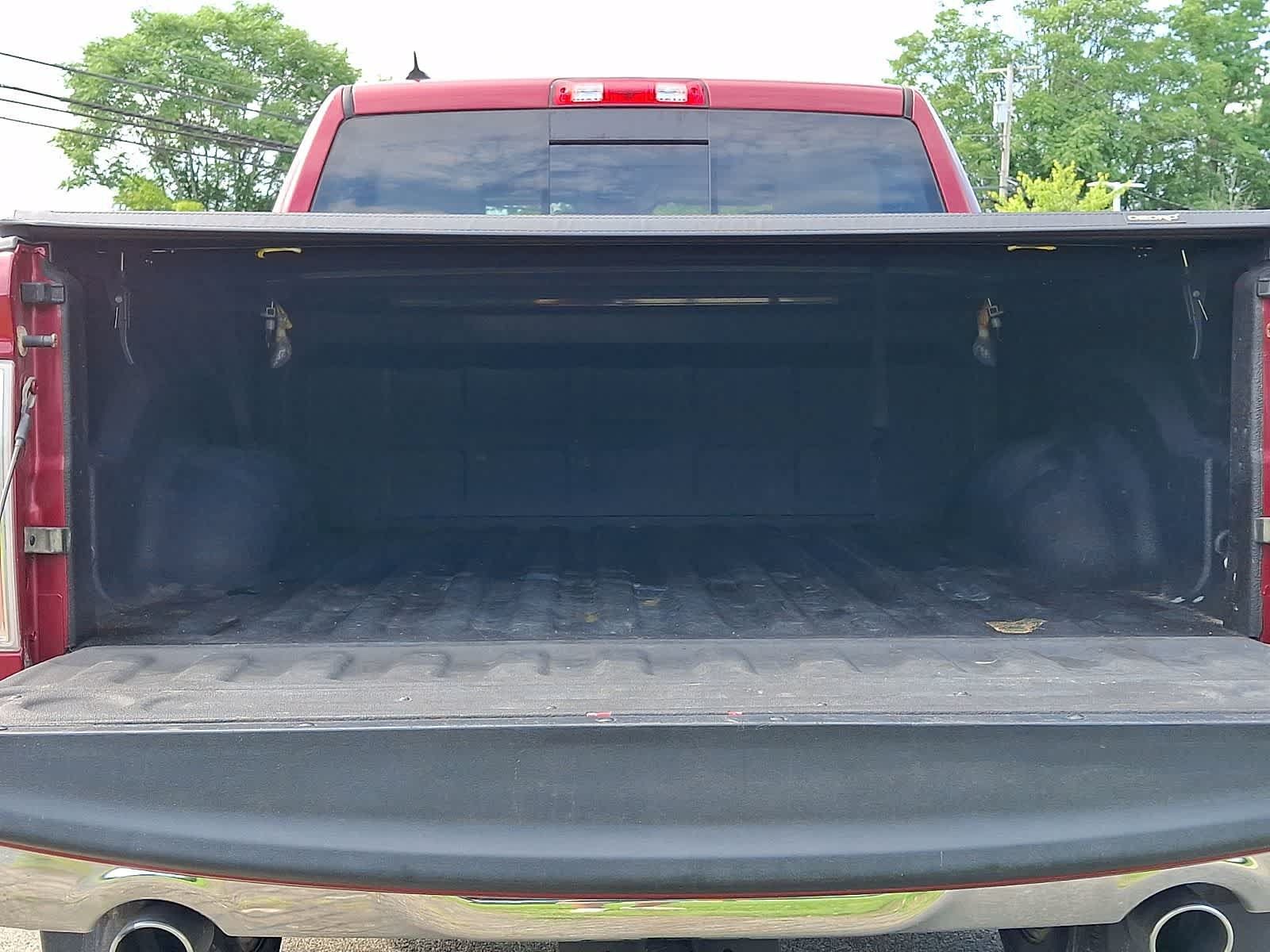 Used 2015 RAM 1500 Laramie w/ Convenience Group AWD/4WD image 31