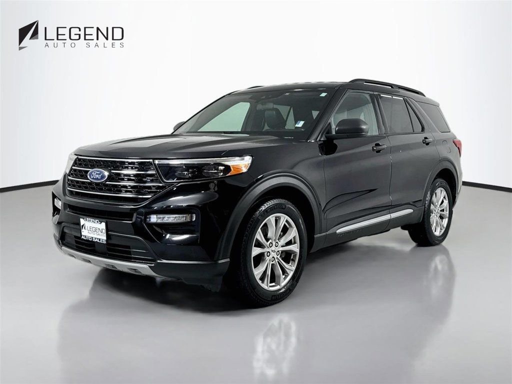 Used 2020 Ford Explorer XLT w/ Equipment Group 202A AWD/4WD image 1