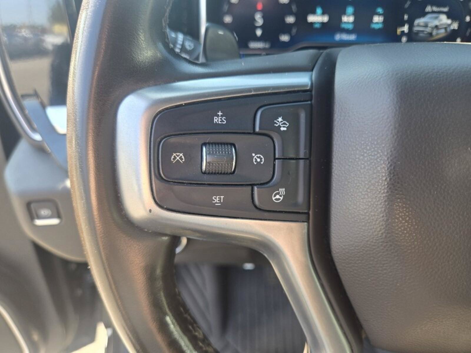 Used 2024 Chevrolet Silverado 1500 LTZ AWD/4WD image 12