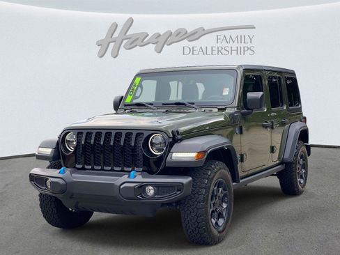 Used 2023 Jeep Wrangler Unlimited w/ 8.4" Radio Group AWD/4WD image 9