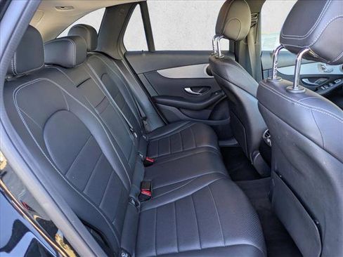 Used 2021 Mercedes-Benz GLC 300 image 21
