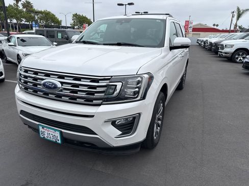 Used 2018 Ford Expedition Limited w/ Equipment Group 301A AWD/4WD image 1