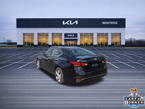 Used 2024 Nissan Altima 2.5 S FWD image 8