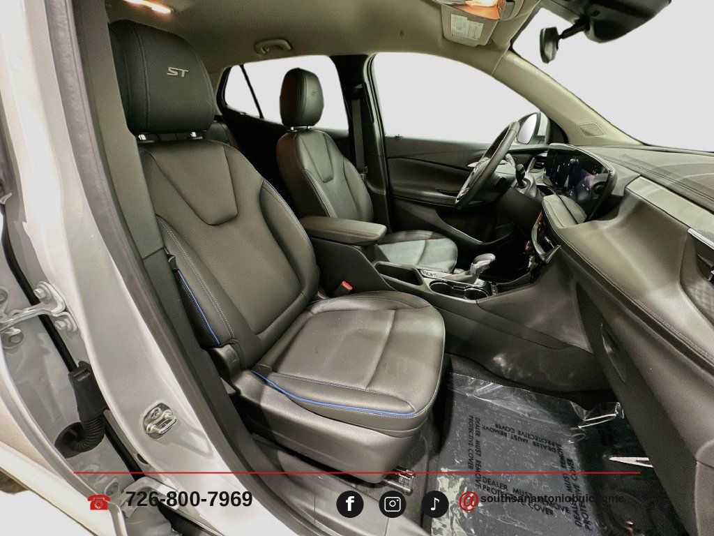 Used 2026 Buick Encore GX Sport Touring w/ Advanced Technology Package FWD image 28