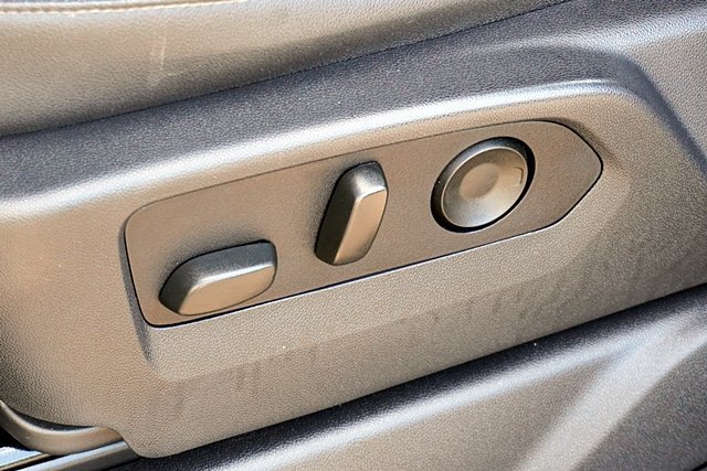 Used 2025 GMC Sierra 1500 SLT AWD/4WD image 28