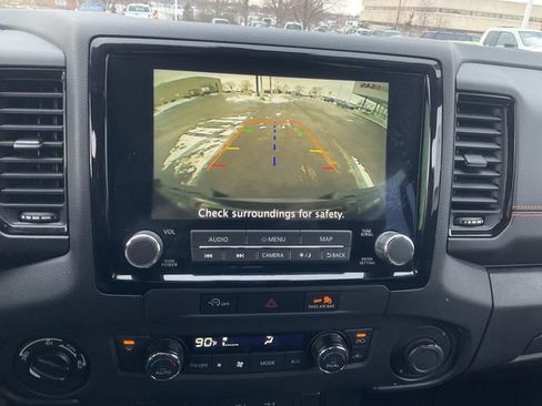 Used 2024 Nissan Frontier PRO-4X image 14