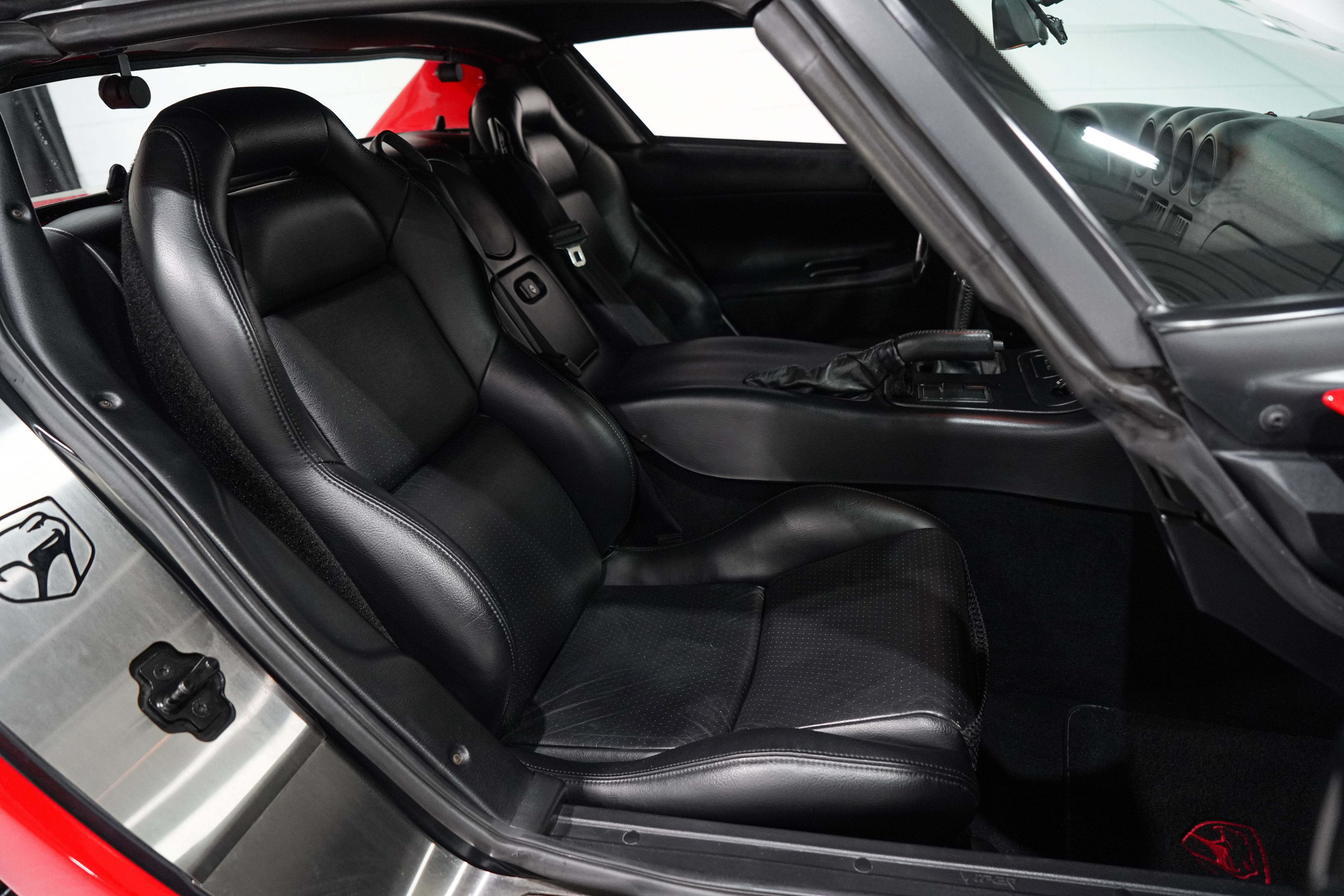 Used 1998 Dodge Viper RT/10 RWD image 15