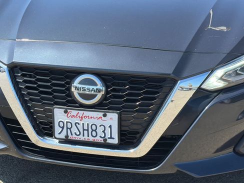 Used 2022 Nissan Altima 2.5 SV FWD image 15