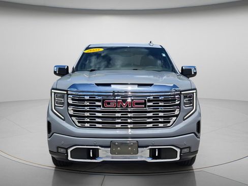 Used 2025 GMC Sierra 1500 Denali AWD/4WD image 5