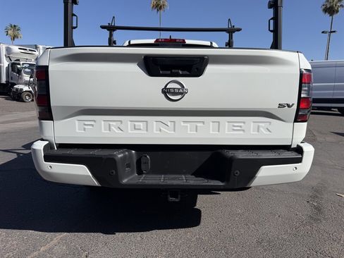 Used 2024 Nissan Frontier SV w/ SV Convenience Package RWD image 4