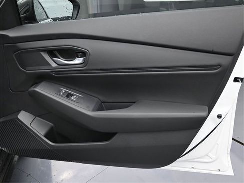 New 2025 Honda Accord SE image 2