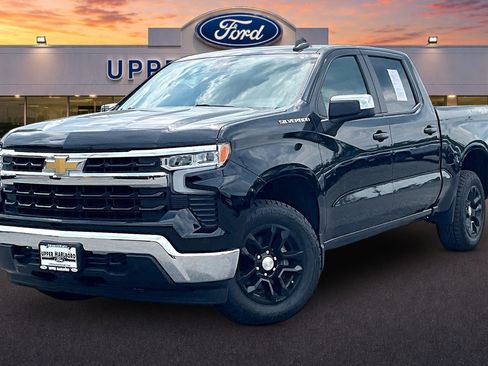 Used 2022 Chevrolet Silverado 1500 LT AWD/4WD image 12