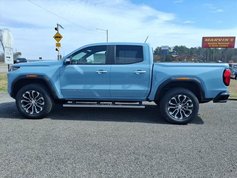 New 2026 GMC Canyon Denali image 4