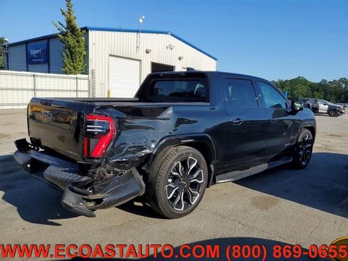 Used 2025 GMC Sierra EV Denali AWD/4WD image 2